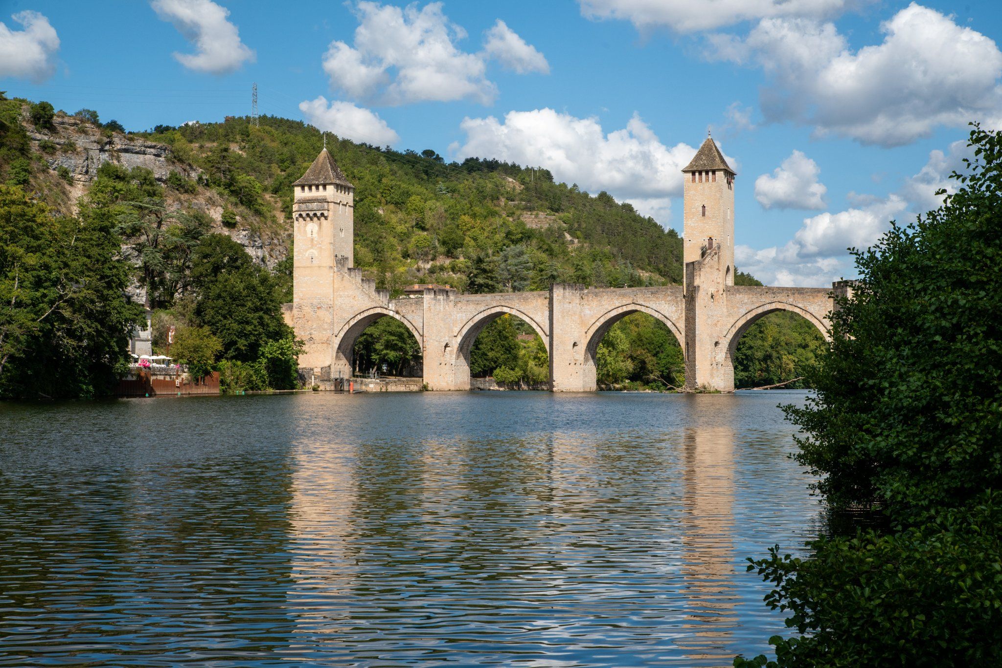 Le pont valentré sur le Lot à Cahors