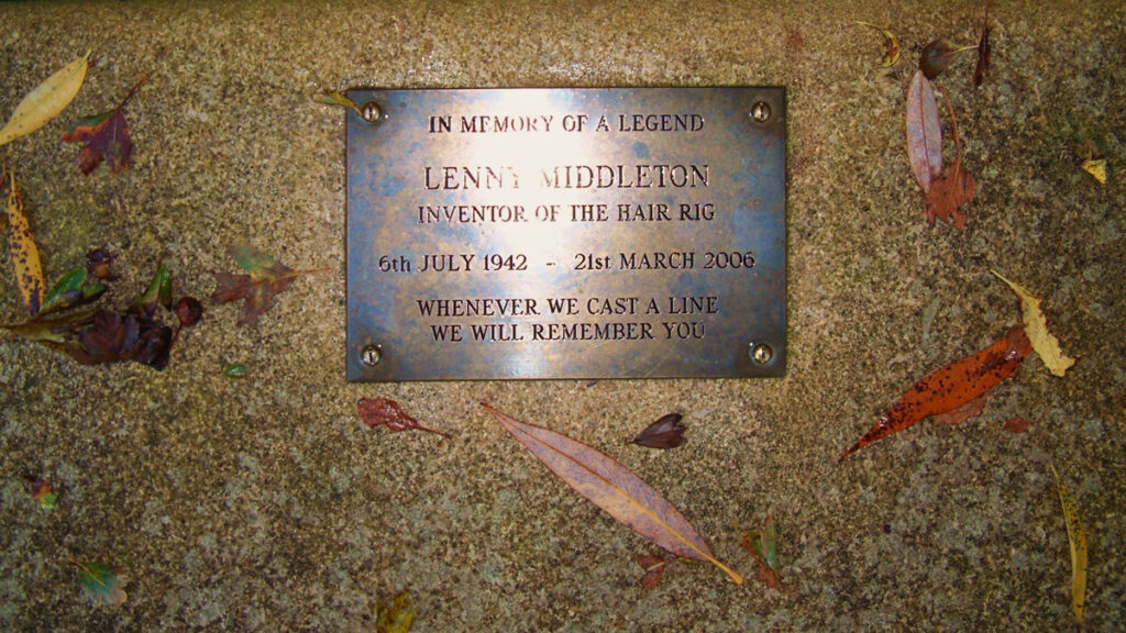 En mémoire d’une légende, Lenny Middleton, inventeur du montage au cheveu. À chacun de nos lancers, nous nous rappellerons de vous.